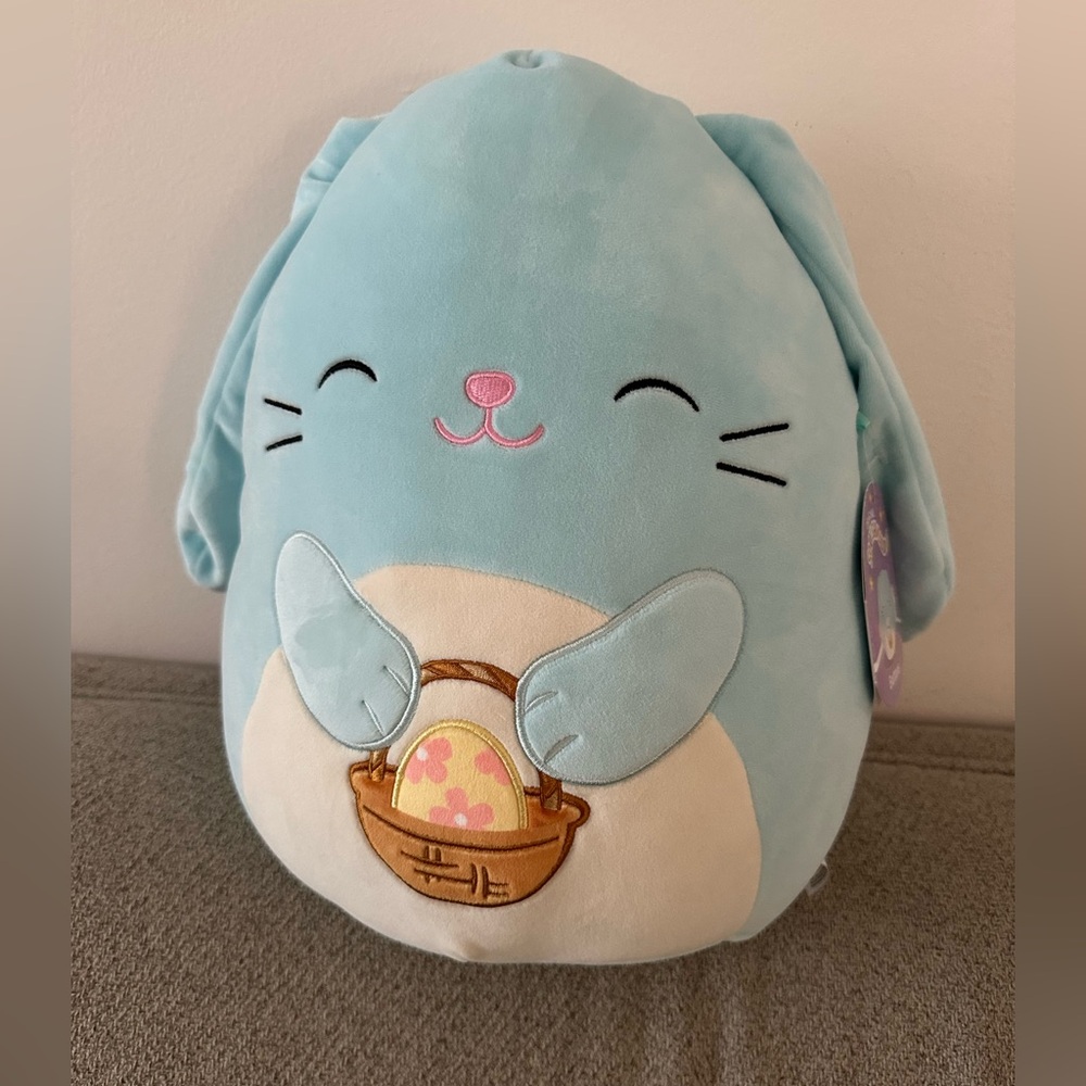 Nwt 12" Buttons 🐰 Squishmallow